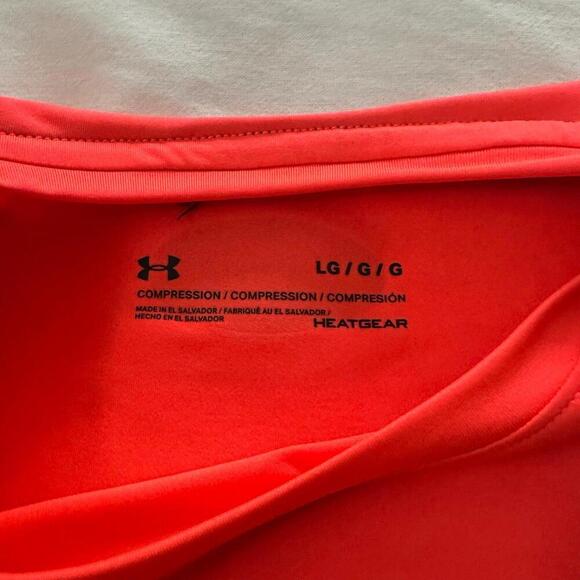 Under Armour Heat Gear Shirt - Picture 3 of 3